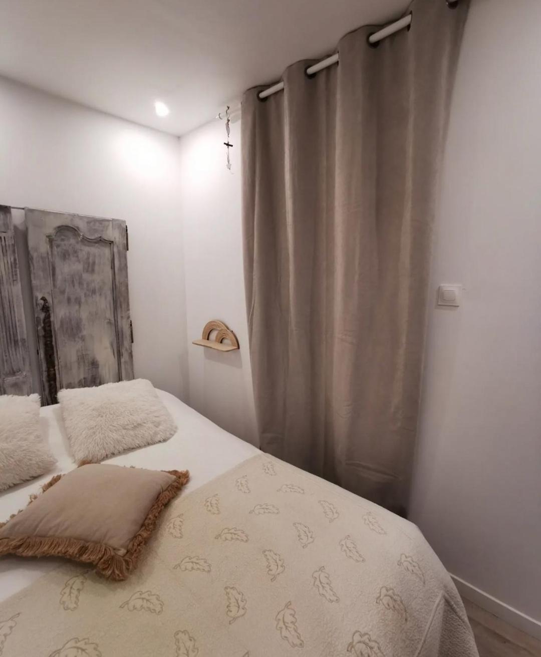Au Poeme Du Chene, Logement Independant, Calme, Parking Gratuit Basse-Goulaine Экстерьер фото